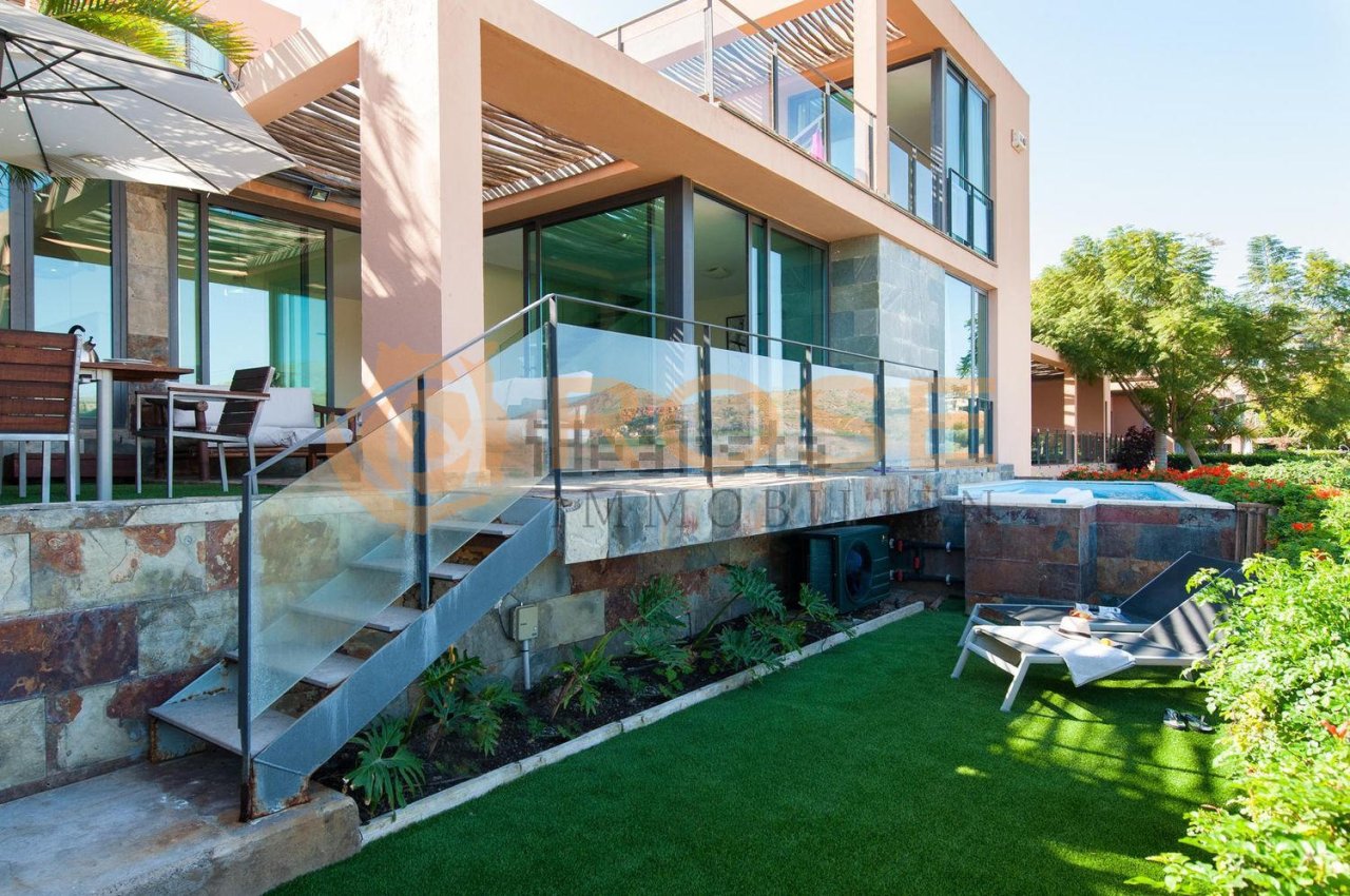 Villa mit Pool Los Lagos 16 with Licence VV-35-10018454 Villa mit Pool Los Lagos 16 with Licence VV-35-10018454