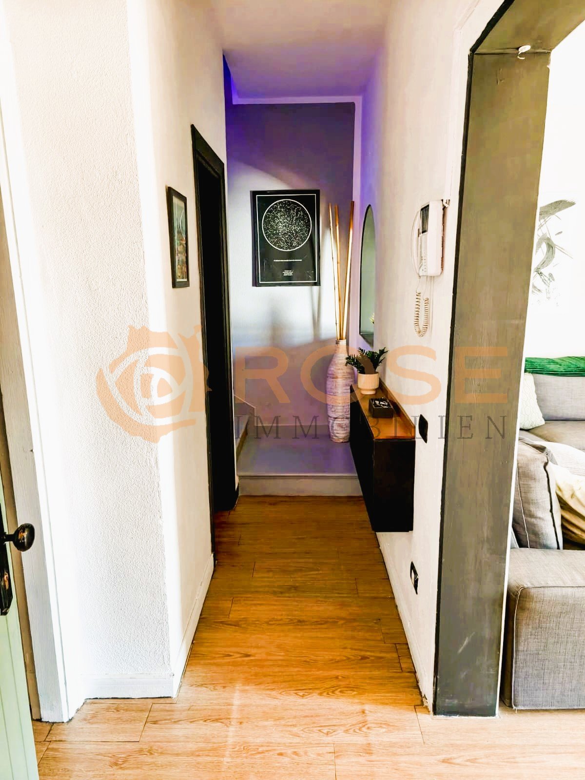 Functional corridor with intelligent lighting concept and optimal wayfinding