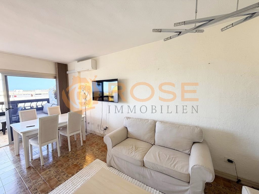 Living and dining area with optimal layout and air conditioning