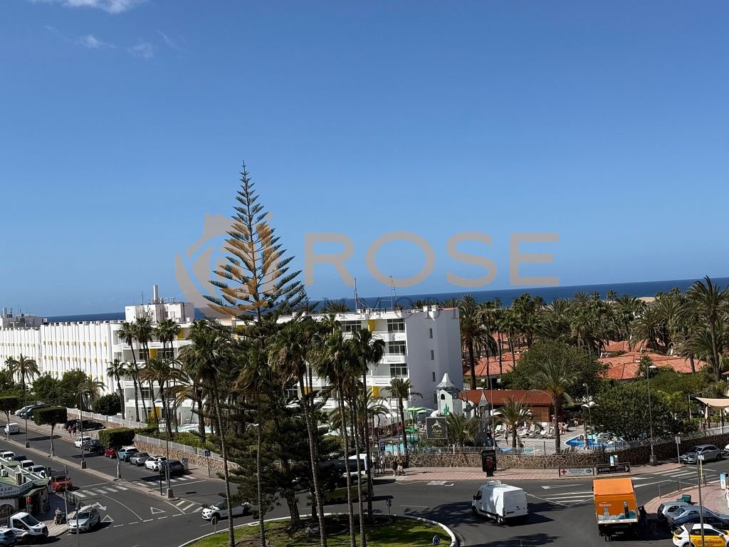 Vistas al mar y cercanía a la playa – Vivienda con vista panorámica