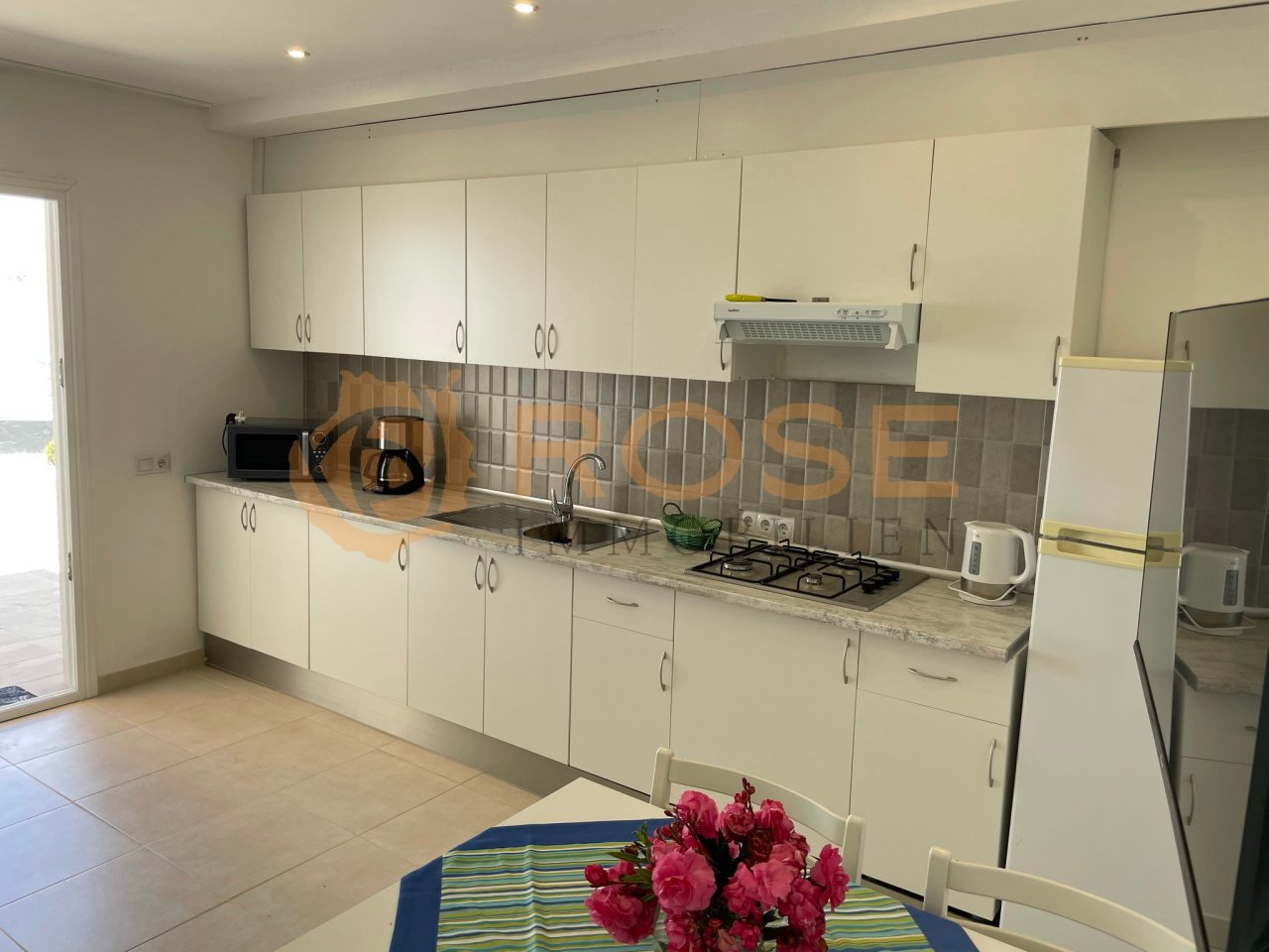 P - Bungalow Anwesen zu verkaufen P - Bungalow Anwesen zu verkaufen