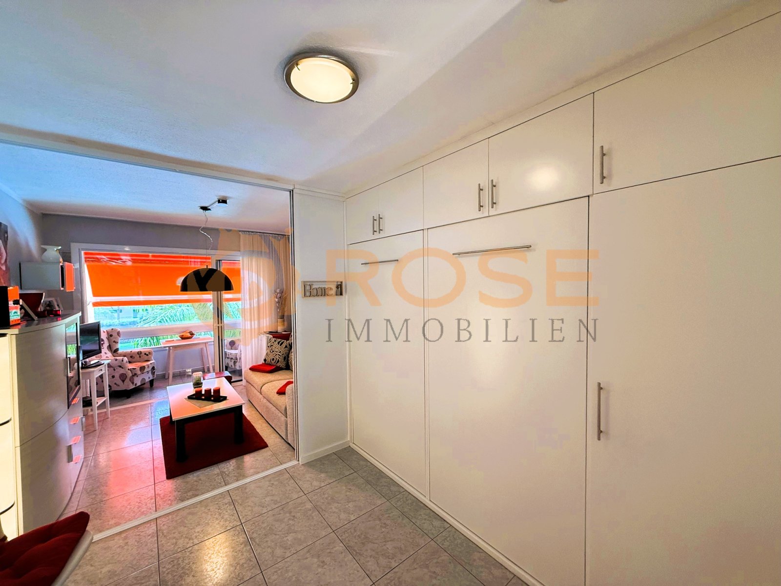 Armoire walk-in avec solution de rangement complète